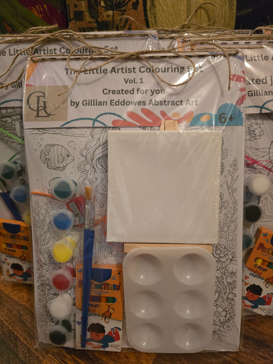 The Little Artist Colouring Set