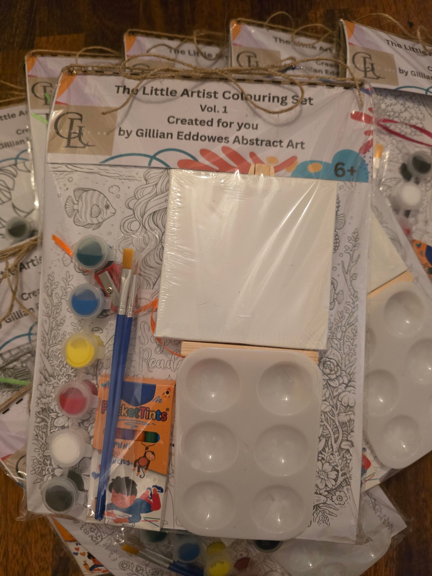 The Little Artist Colouring Set